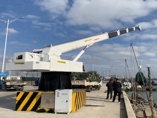 广东东莞船用甲板吊销售厂家介绍船用吊机的常见故障和维修方法