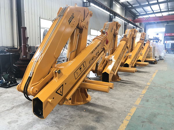 浙江嘉兴船用折臂吊销售公司船用折臂吊的优势