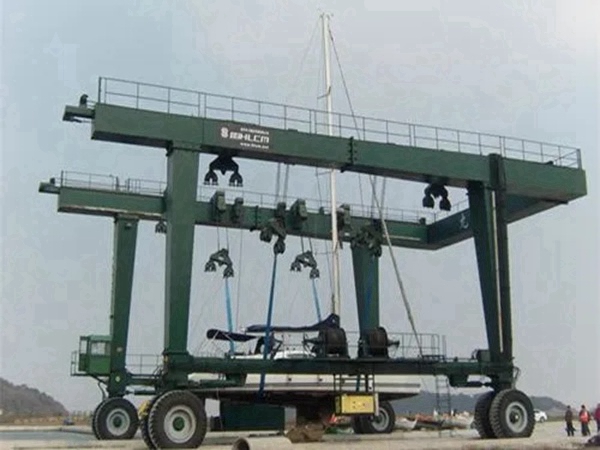 湖北武汉游艇轮胎吊厂家游艇轮胎吊操作简便