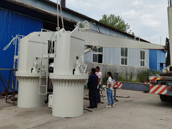 山东青岛船用液压回转吊厂家起重机技术与服务的双重保障