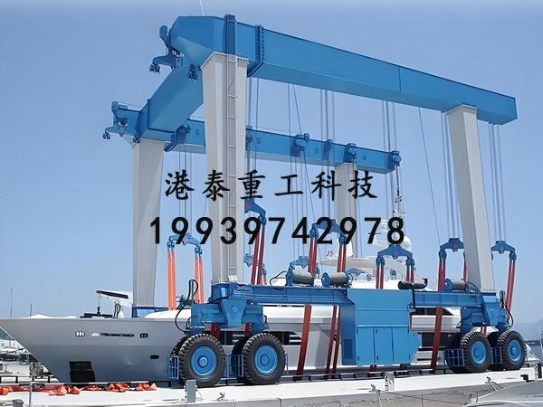 游艇轮胎吊如何适应多种作业环境的挑战