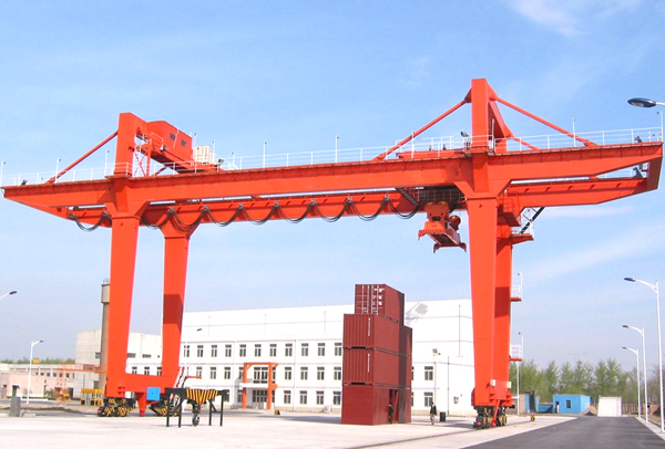 轨道式集装箱龙门吊在自动化堆场应用效果如何